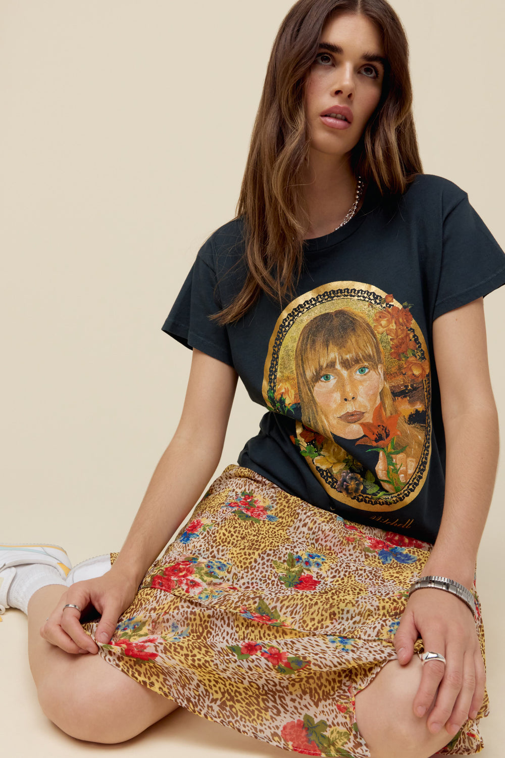 Joni Mitchell Painting with Flowers Solo Tee, Vintage Black