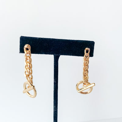 Toggle Chain Drop Earrings Gold